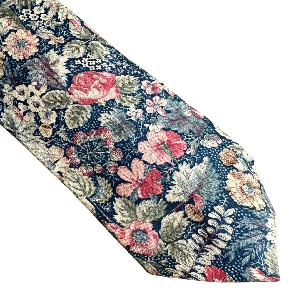Tango Max Raab Tie Vintage Navy Pink Floral Cotton Made in USA 3.75